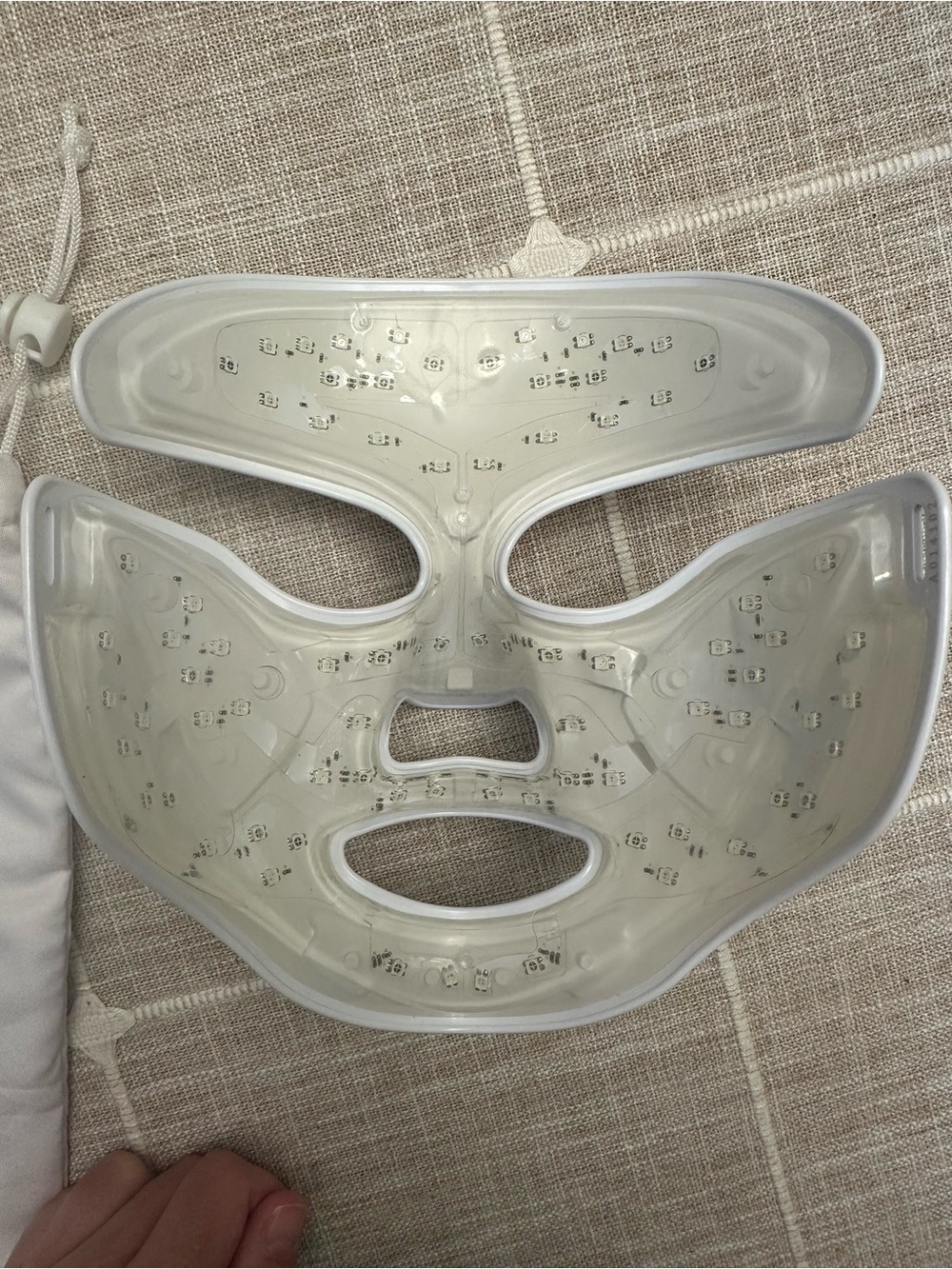 Dr Dennis Gross DRx SpectraLite FaceWare Pro 3-Minute LED Mask - Picture 3 of 6